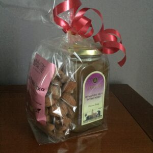 lot cadeau Noël 1 pot de miel de thym et 1 sachet d'amandes bio
